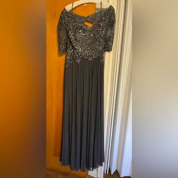 Mother of the Bride dress - Picture 1 of 6